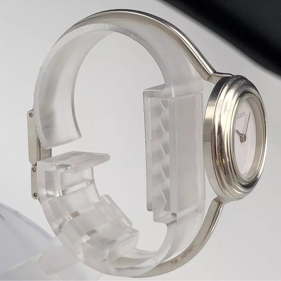 Gucci Luxury Vintage Statement Piece Watch Bracelet - Picture 5 of 13